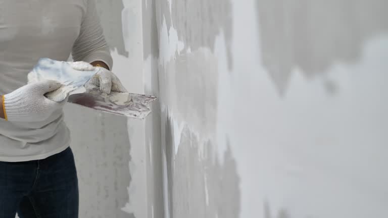 Best Drywall Crack Repair  in USA